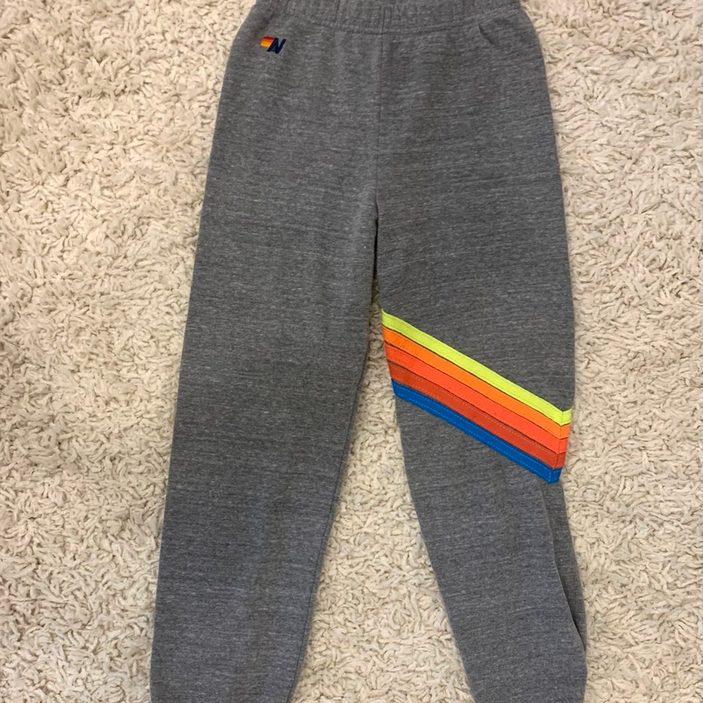 AVIATOR NATION KIDS CHEVRON SWEATPANTS 😁
